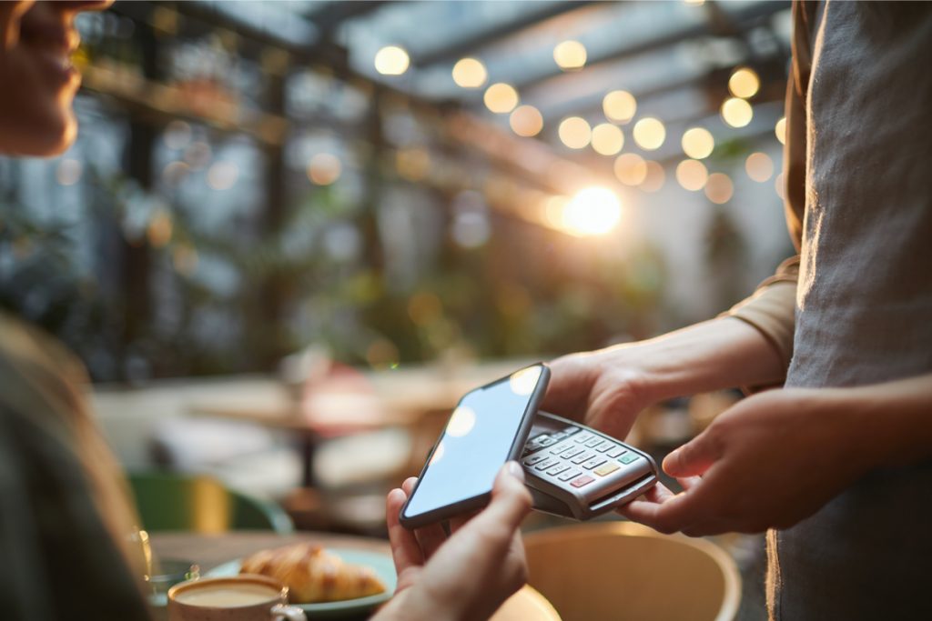 How Mobile Payments Are Transforming The Hospitality And Restaurant Industries? 14 How Mobile Payments Are Transforming The Hospitality And Restaurant Industries? - 2022 - 13